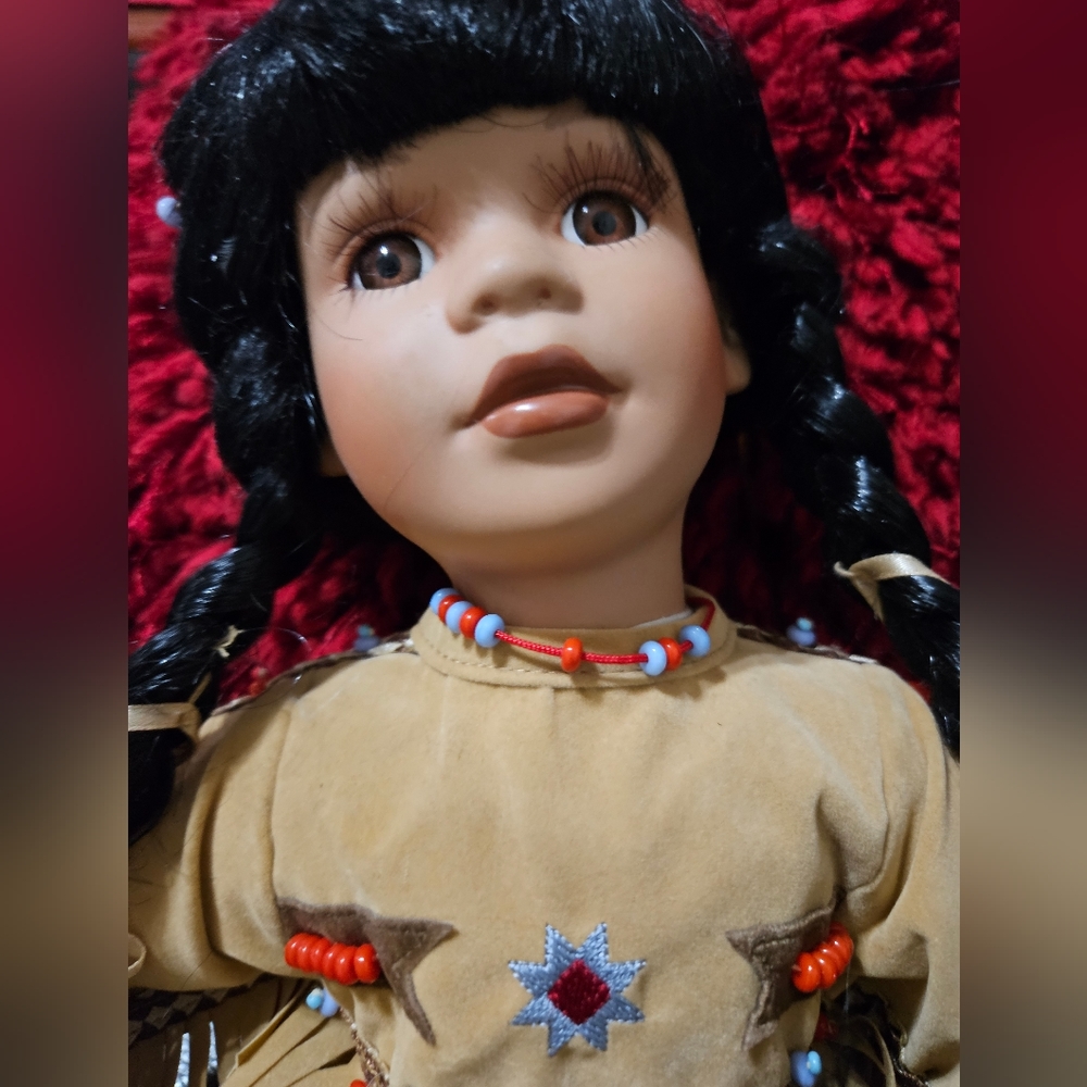 💜 Collections etc Native American Indian Porcelain Doll